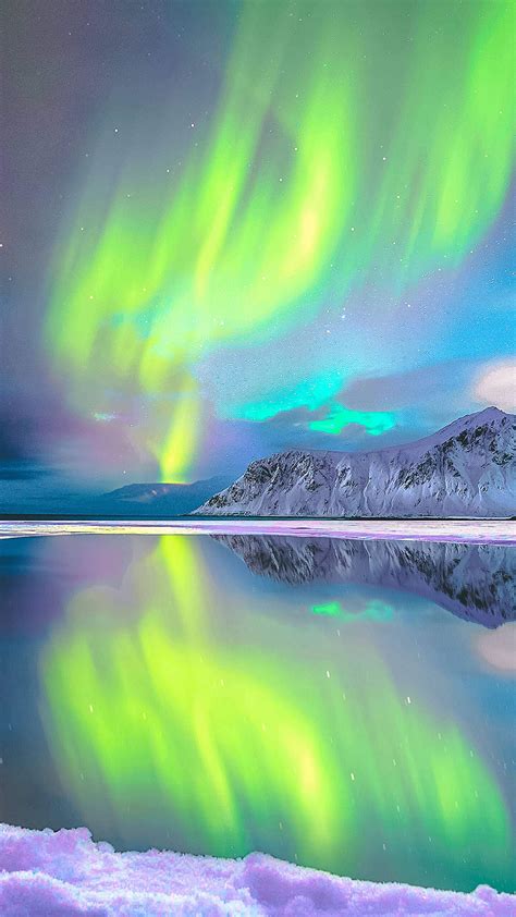 aurora borealis iphone wallpaper