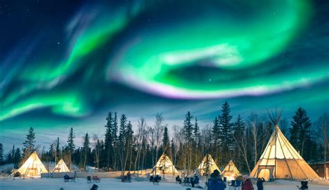 aurora borealis vacation packages canada