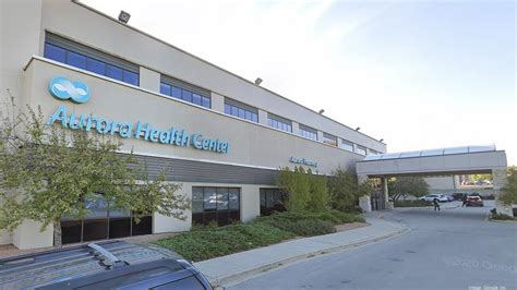 aurora health care menomonee falls lab hours