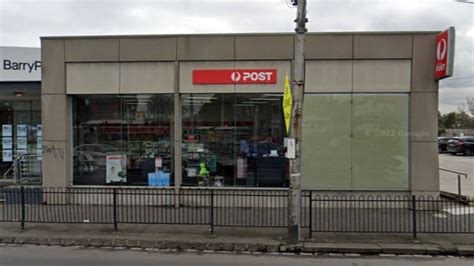 australia post essendon north