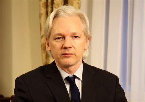 australian government julian assange