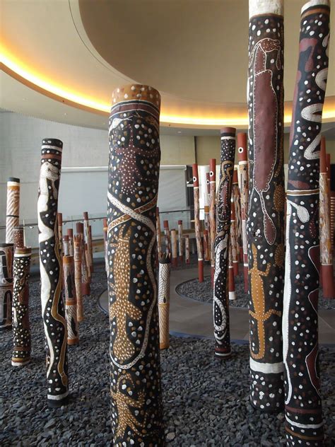 australian indigenous totem poles