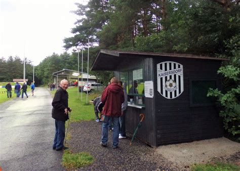 austrian soccer board bilder