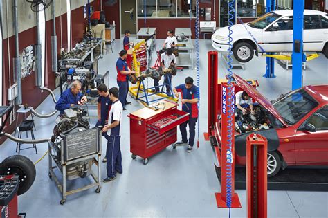 auto body trade school cost