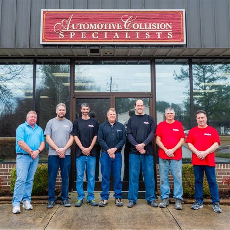 auto collision specialists