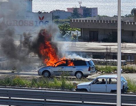 Auto in fiamme: come prevenire e gestire l'emergenza nel caso di incendi