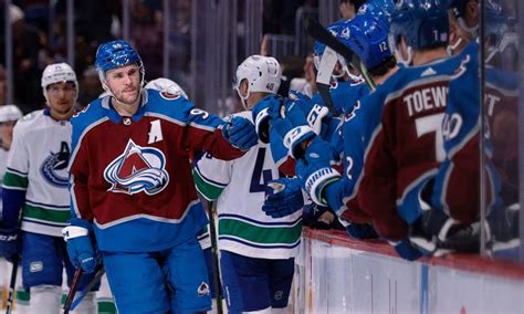 avalanche vs stars on tvas