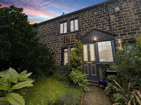 Avalon Apperley Lane