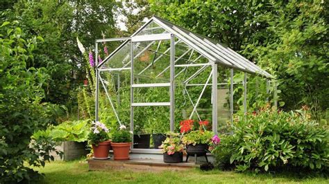 average cost of a greenhouse