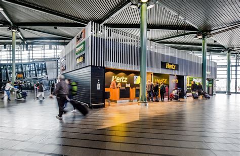 avis amsterdam schiphol airport