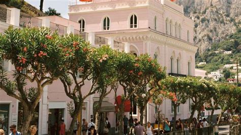 avoiding crowds Capri