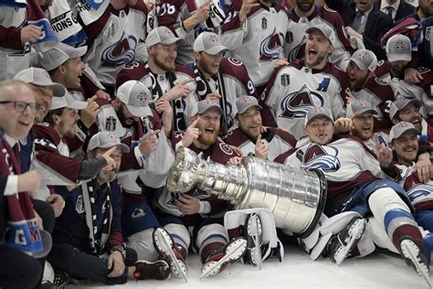 avs win stanley cup