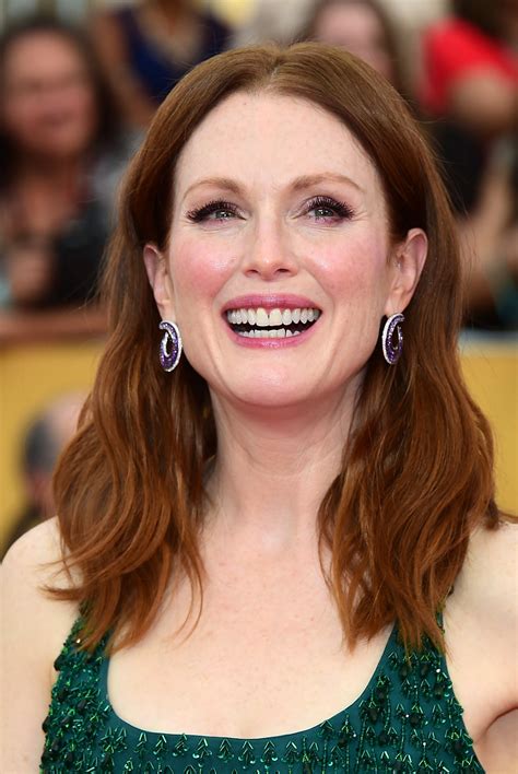 awards and accolades of julianne moore