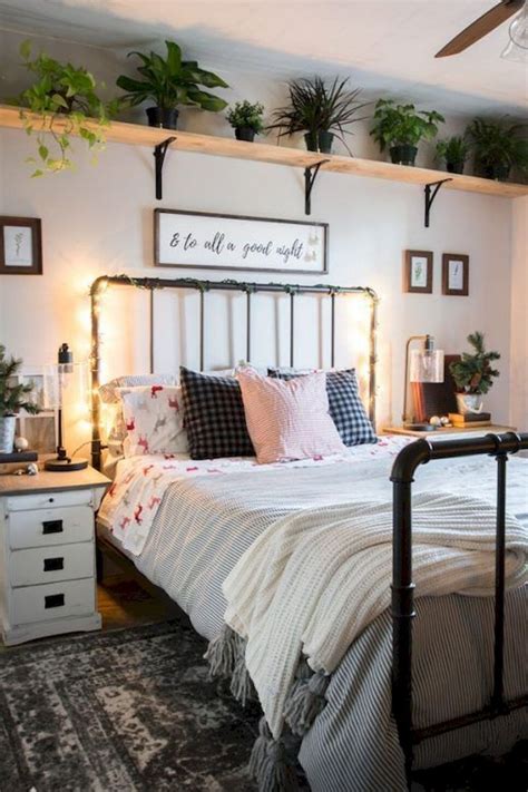20 Cheap Farmhouse Bedroom Decor Ideas For Your Bedroom