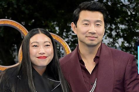awkwafina husband