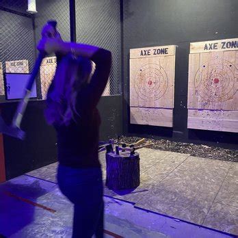 Axe Zone Throwing Lounge Naperville Il