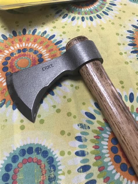 axe throwing education image