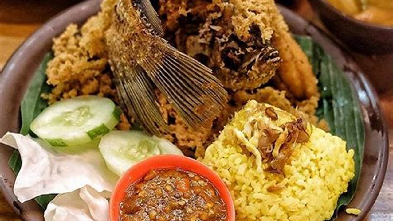 Ayam Kremes Kraton, Cita Rasa Gurih Renyah Khas Jakarta Utara