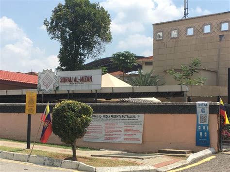 Surau Ayer 8: Pusat Ibadah Terbaik di Kawasan Ayer 8