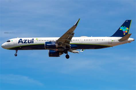 azul brazilian airlines phone contact