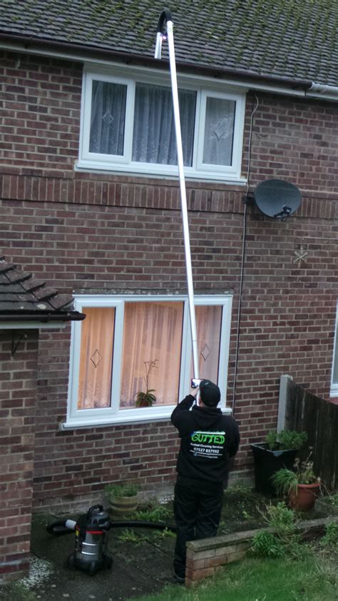 b and q gutter cleaning