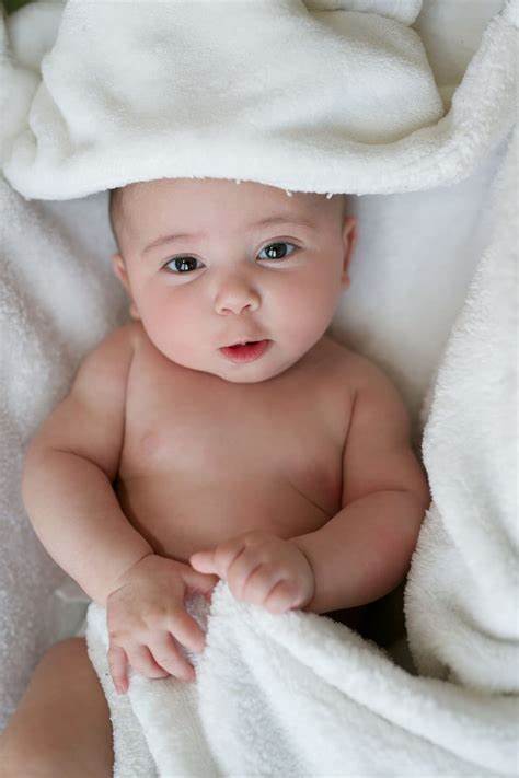 The Benefits of Tummy Time for Your Baby’s Eyesight Development