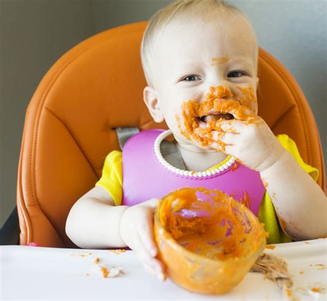 baby eating