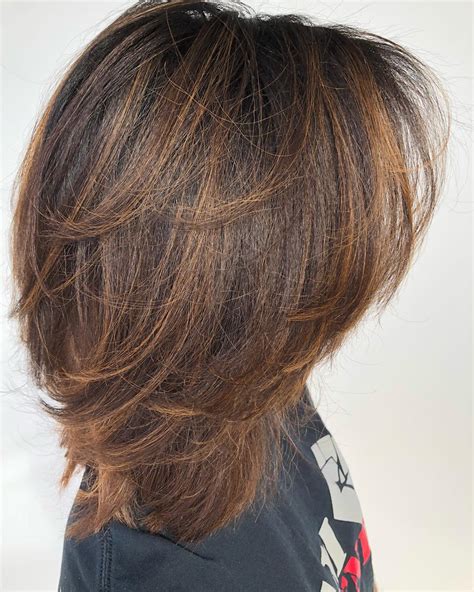  79 Gorgeous Back View Of Shoulder Length Layered Haircuts With Simple Style