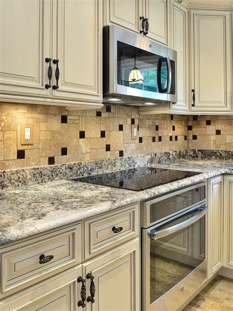 Incredible Backsplash Tile For White Cabinets Ideas