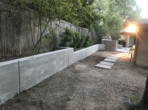 Backyard Concrete Retaining Wall: The Perfect Addition To Your Outdoor Space