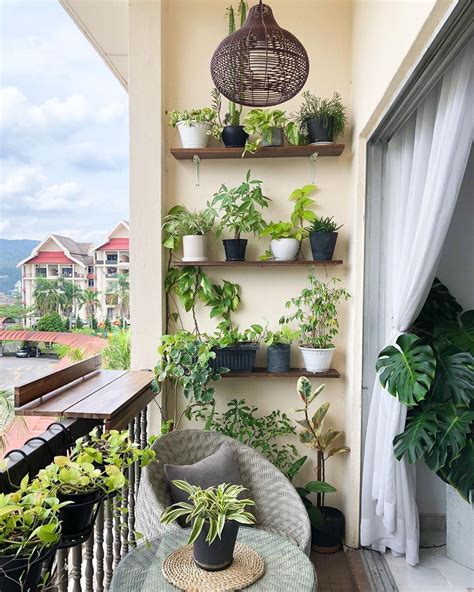 backyard balcony