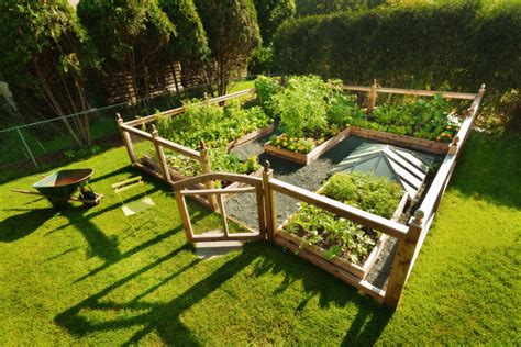 backyard enclosed garden ideas
