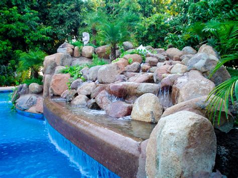 Backyard Pool And Spa Sonora