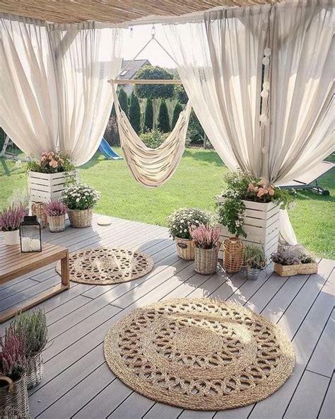 backyard throw blanket ideas