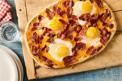 Bacon Egg And Cheese Flatbread