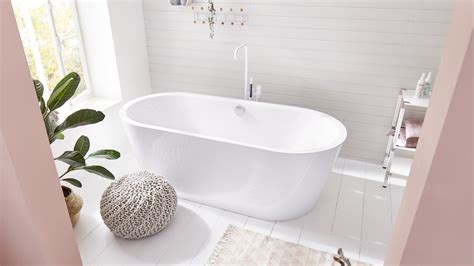 antoniolupi BAÌA Freistehende OvalBadewanne weiß matt, Ablaufgarnitur