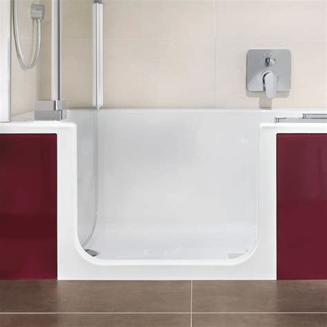 teilversenkte Duschbadewanne für ebenerdigen Einstieg © Artweger GmbH