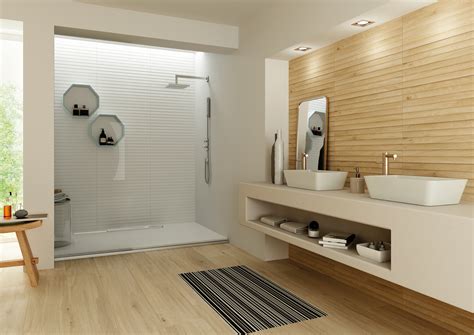 Badezimmer mit Holzoptik Fliesen