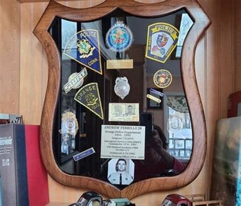 badge display case