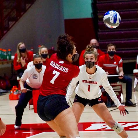 Wisconsin Badgers volleyball UW guts out fiveset thriller against the