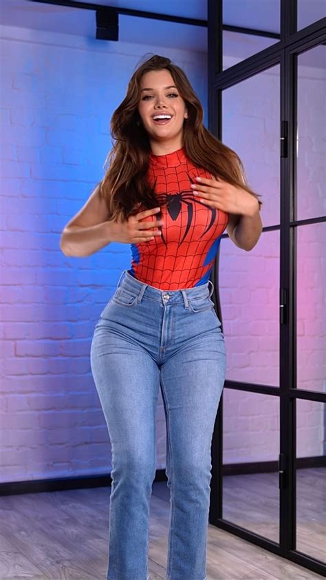 badte4cher onlyfans free