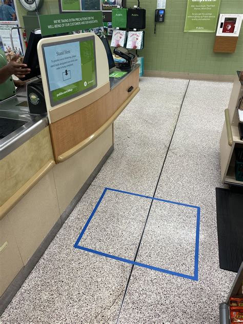 bagger at publix pay