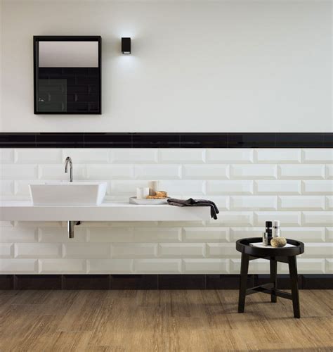 bagno piastrelle diamantate bianche