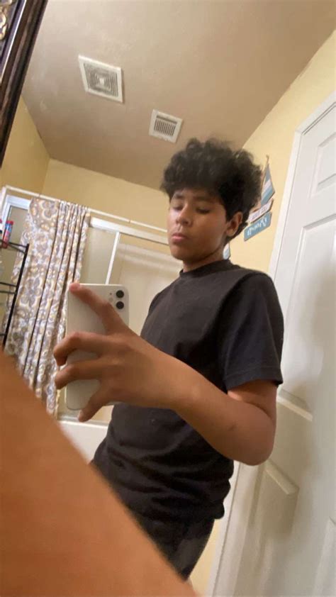 bait straight twitter