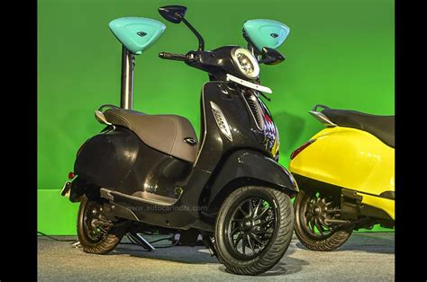 bajaj chetak electric scooter 2024