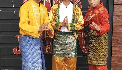 Mengenal Baju Adat Kalimantan Tengah - Budayanesia