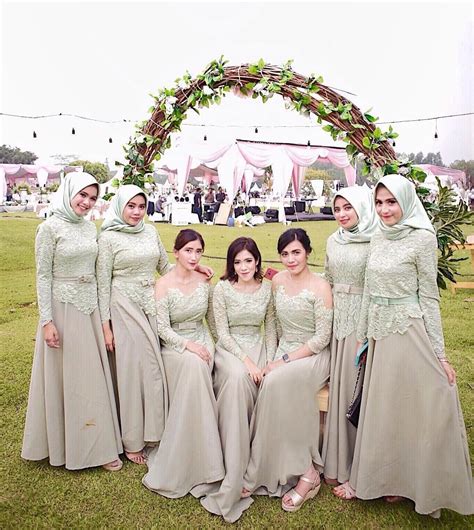 Baju Batik Couple Kebaya Brokat Bagus/ Baju Pesta Wisuda Resepsi Pernikahan/  Set Rok Atasan Wanita / Red Queen Butik Rq100 | Lazada Indonesia