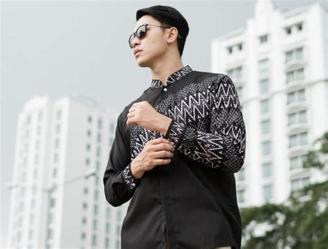 Jual Baju Lebaran Pria Terbaru Model & Desain Terbaru - Harga March 2022