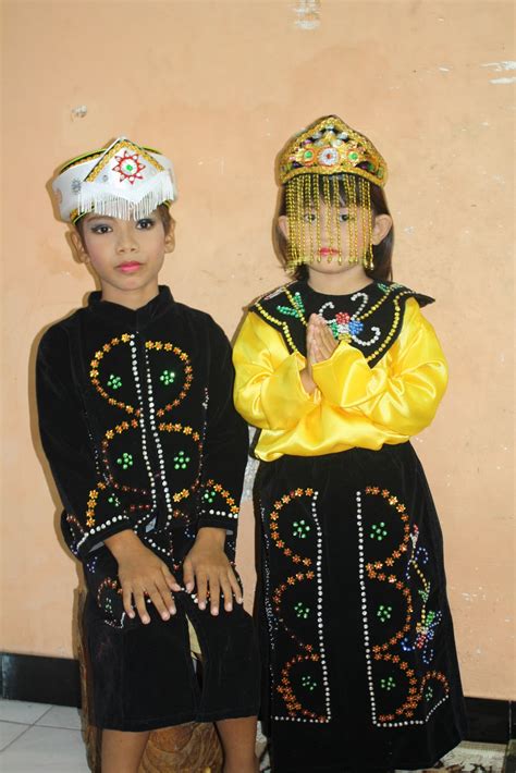 baju adat betawi anak