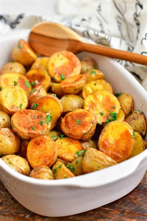 Bake Potatoes In A Roaster: Two Delicious Recipes To Try Today